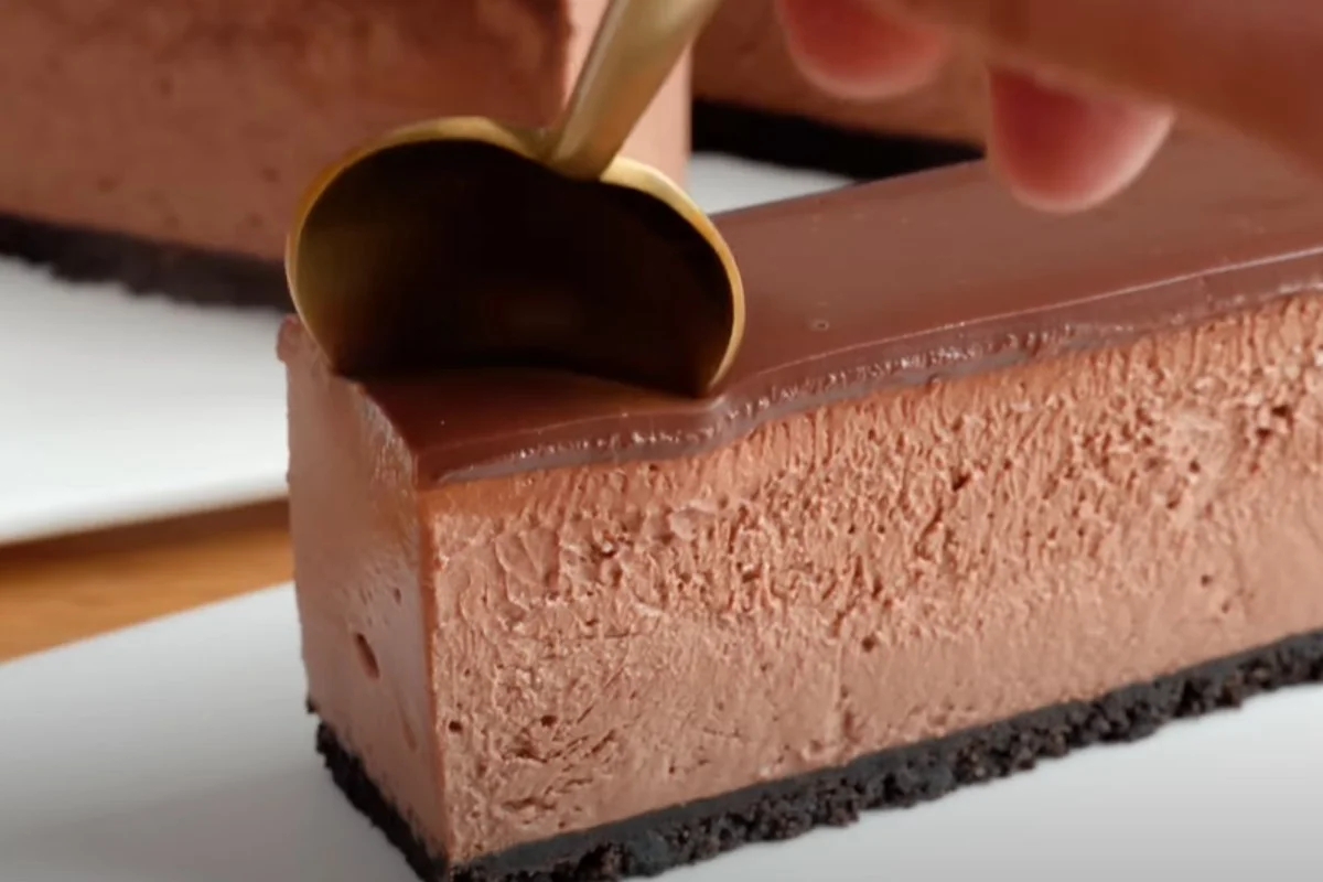 Dessert al cioccolato senza gelatina: così cremoso non l’avete mai provato!