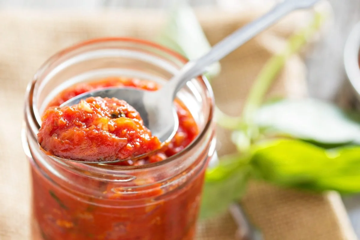 Es ist diese Zutat, die Ihr Tomatenpüree außergewöhnlich macht. Vergiss es nicht!