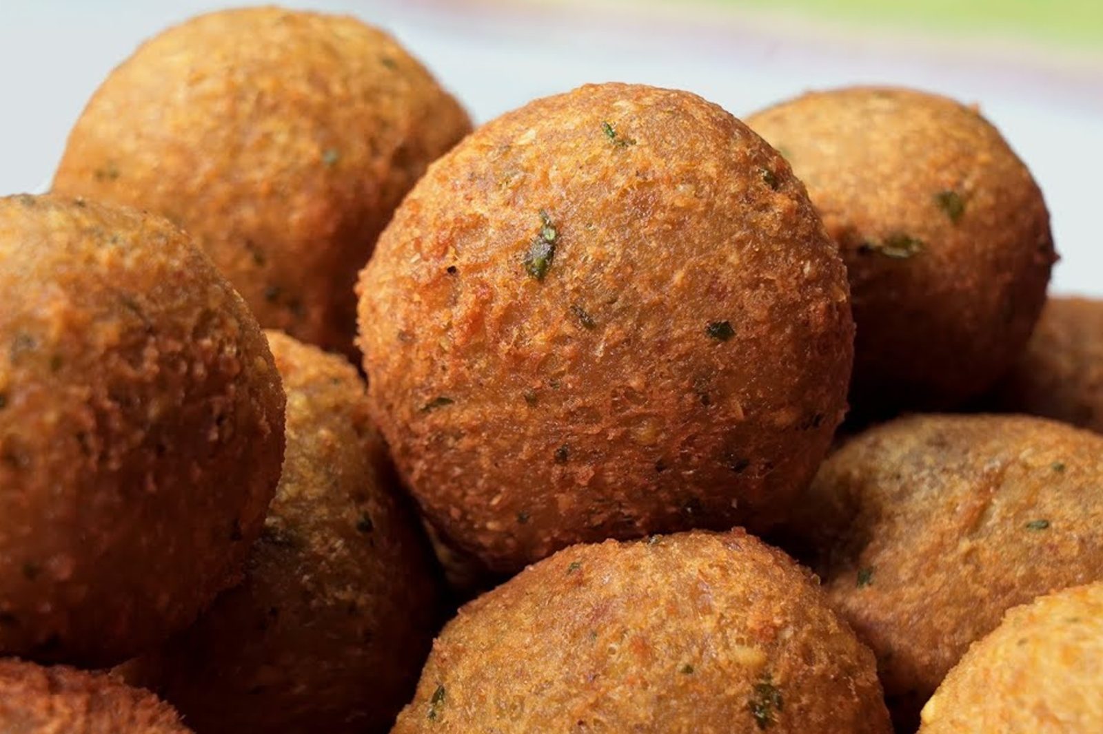 Falafel di ceci: la ricetta araba vegana che piace a tutti!