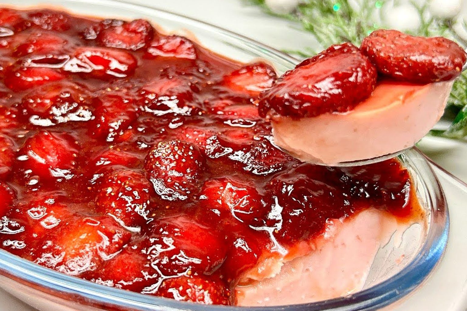 Dolce freddo alle fragole: senza gelatina, senza forno!
