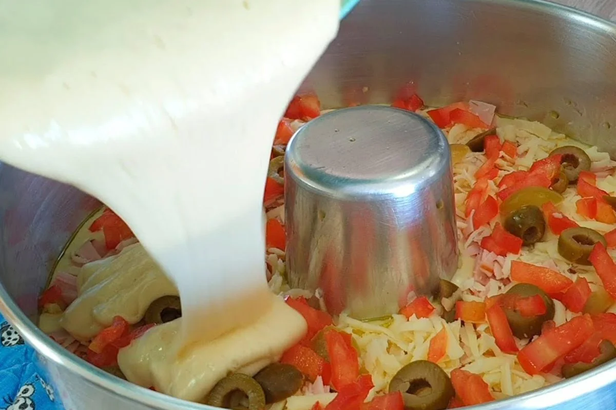 Herzhafter rustikaler Gugelhupf: Hier ist der perfekte Snack für Frühlingsausflüge