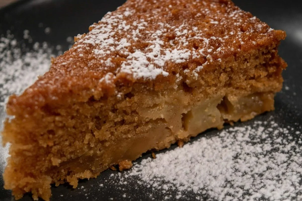 Rustikaler Apfelkuchen: Wie er früher gemacht wurde