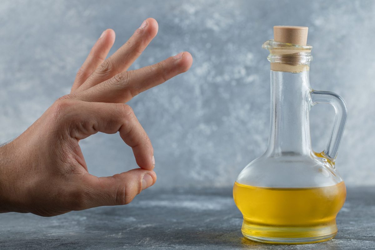 Controlla l’olio d’oliva e buttalo se ha questo colore