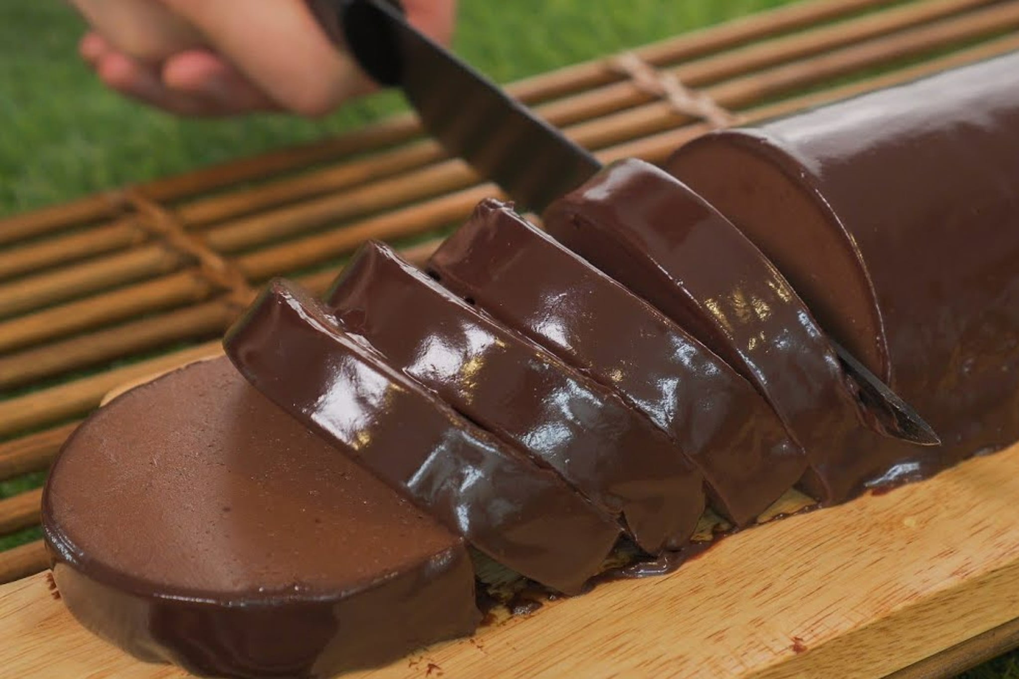 Torta mousse al cioccolato: solo a guardarla sale l’acquolina