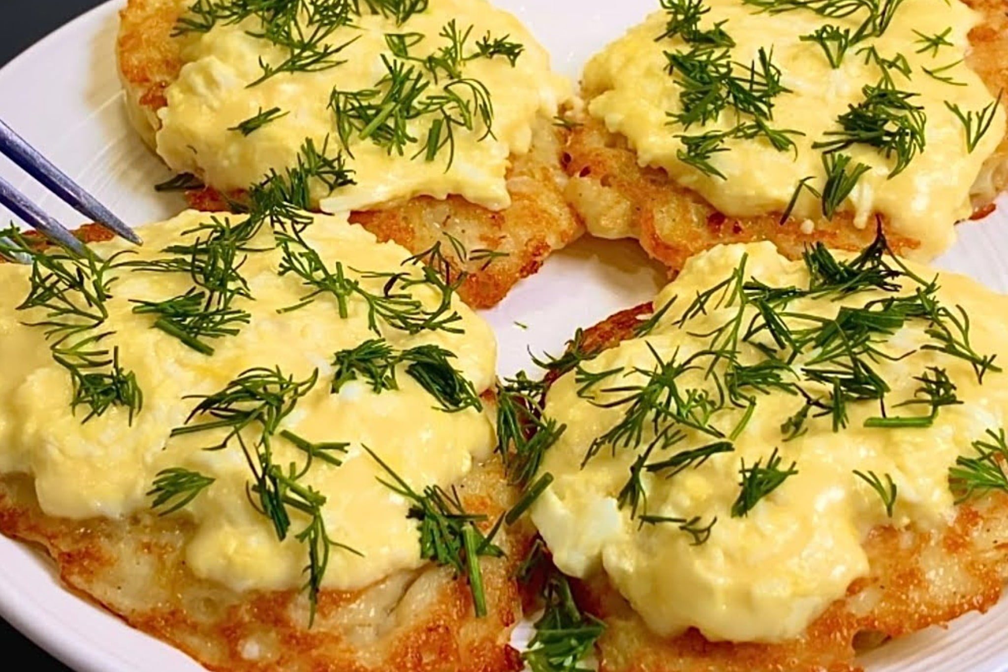 Preparo le frittelle di patate farcite e finiscono subito: una delizia