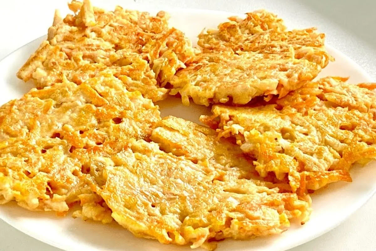 Apfel-Karotten-Pfannkuchen: ohne Zucker, Milch, Mehl, Butter! Nur 79 Kalorien
