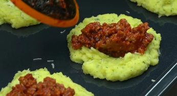 Schiaccio le patate e aggiungo il macinato col pomodoro: Una cena leggera con solo 180 Kcal!