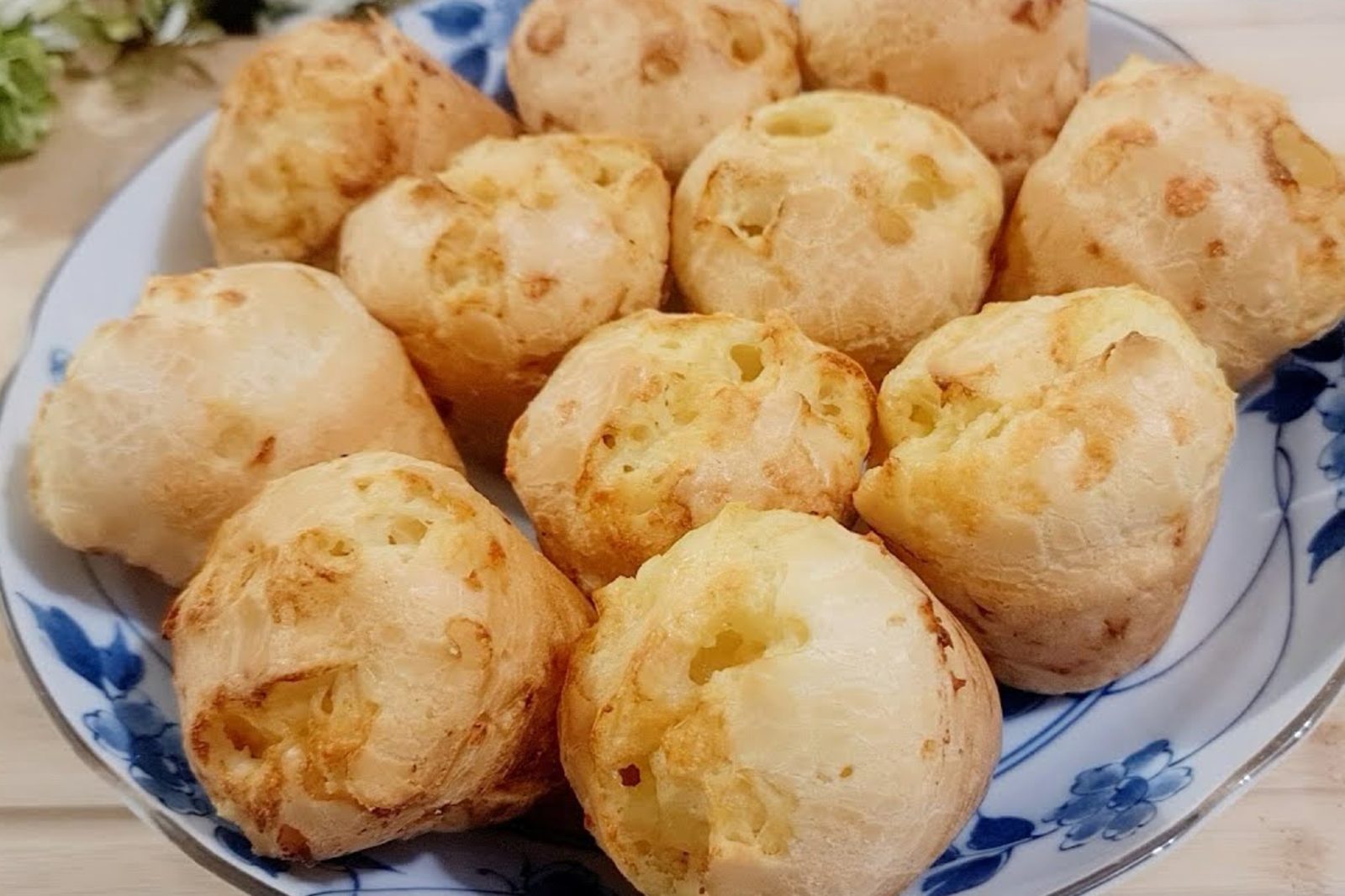 Panino brasiliano: il famoso Pão de queijo, dal sapore goloso di formaggio