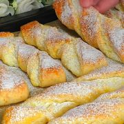 Riccioli di ricotta: i biscotti semplici, ma golosi, pronti in 20 minuti