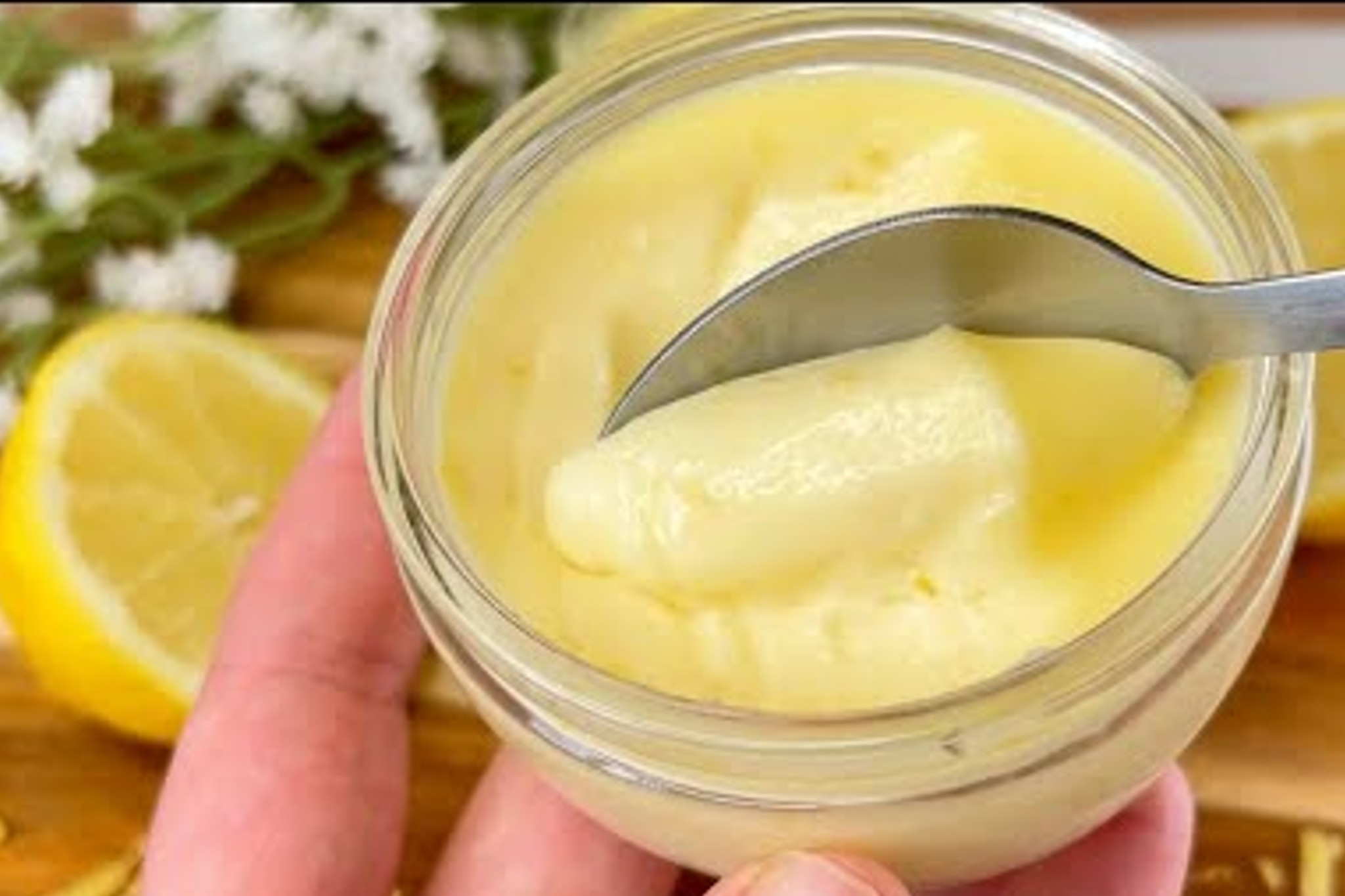 Crema al limone senza: niente uova, amido, farina. Solo 3 ingredienti!