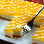 Con un solo limone, preparo questa torta mousse senza forno e senza gelatina: WOW!