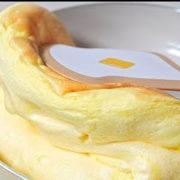 L’omelette dolce più alta e soffice di sempre: bastano 2 uova