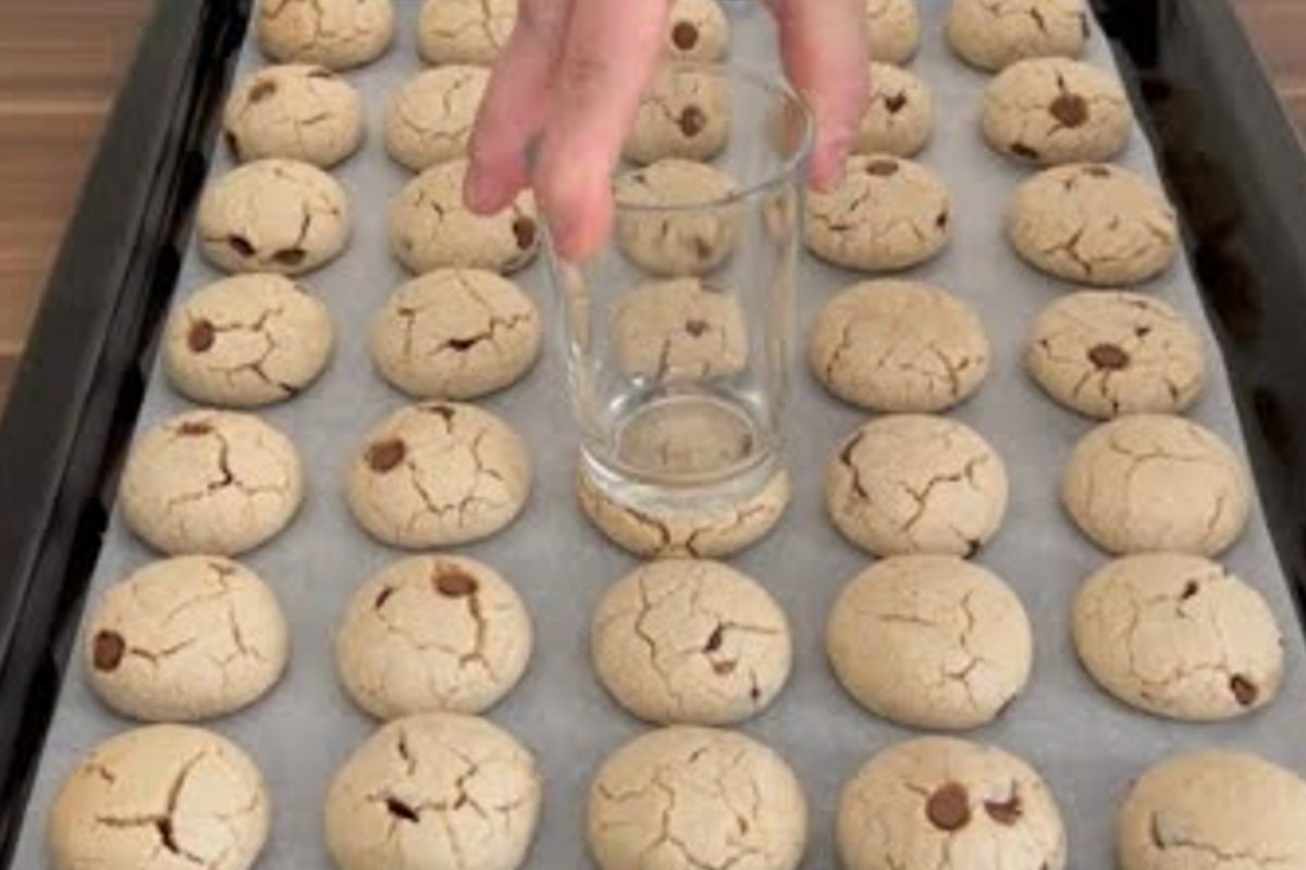I biscotti golosi che si rompono: guai a sfornarli prima, non avrebbero lo stesso sapore!
