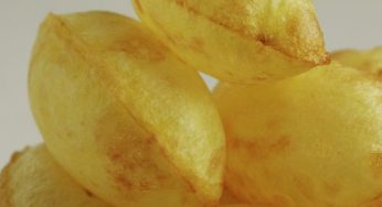 Le patate magiche: sono croccantissime e si gonfiano a dismisura! Scopri il segreto