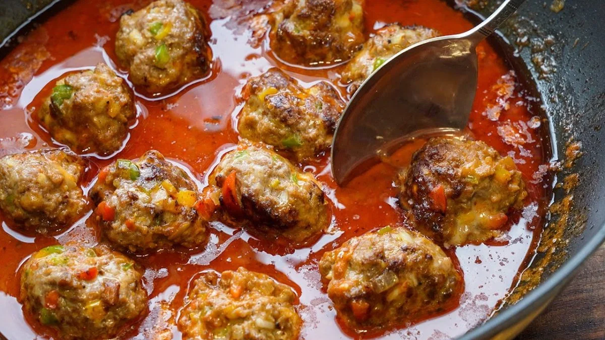 Polpette al sugo della nonna: una vera esplosione di sapori!