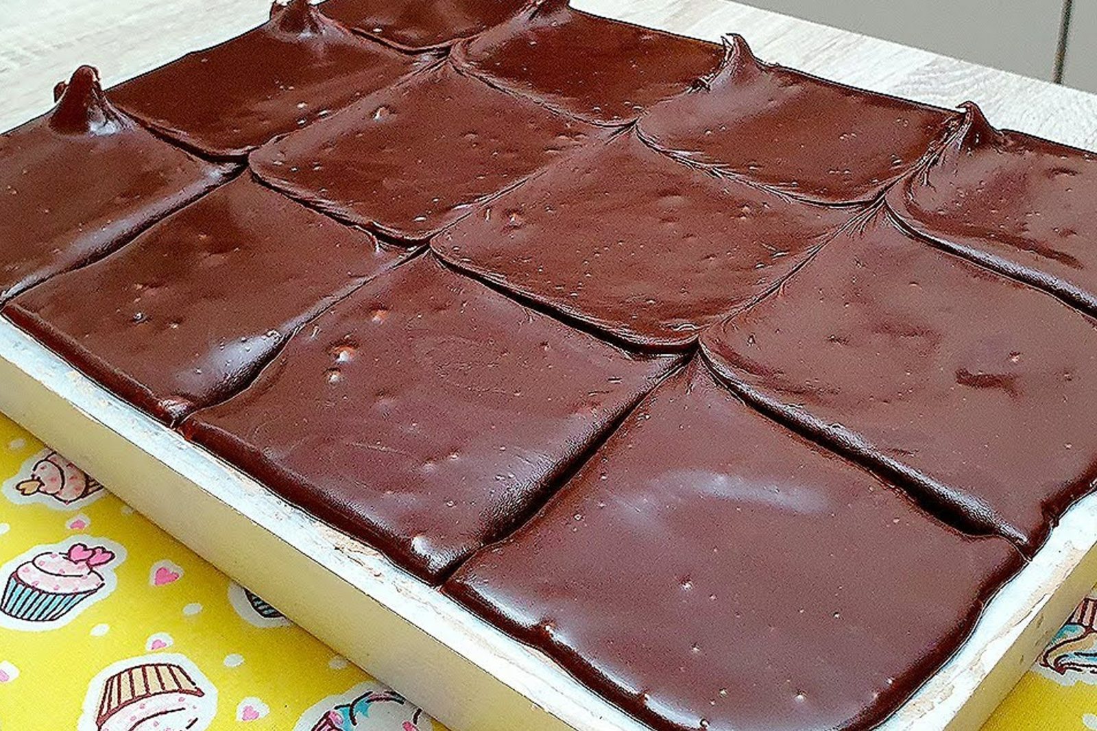 La torta al cioccolato più buona del mondo: pronta in un baleno