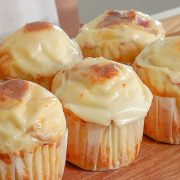 Muffin bacon, formaggio e cipolla: perfetti per l’aperitivo!