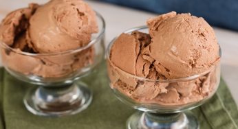 Gelato con 2 ingredienti: niente zucchero, niente latte condensato, senza gelatiera