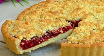 Torta di fragole che si scioglie in bocca: un dessert spettacolare