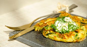 Frittelle di zucchine, carote e patate: prepara l’impasto! Hanno solo 80 kcal