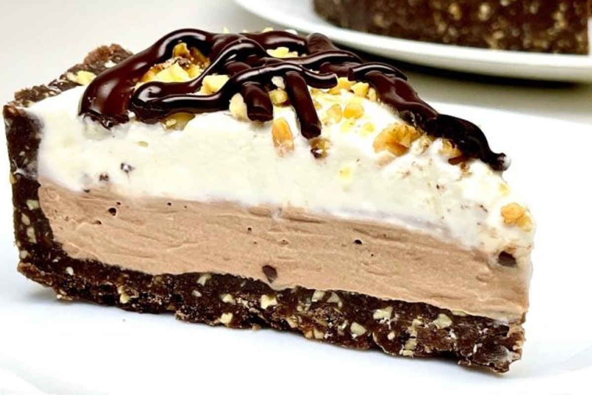 Torta gelato al cioccolato e arachidi: in 5 minuti senza gelatiera