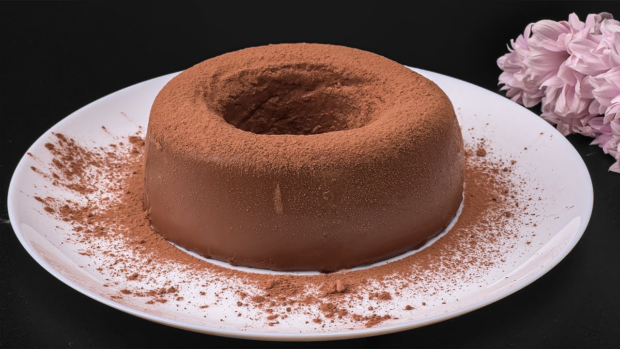 Ciambellone al cioccolato: è umido e cremoso. Ha solo 147 kcal