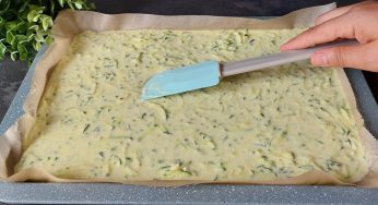 Focaccia di zucchine: velocissima, non c’è niente di più buono!