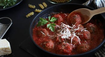 Polpette di ricotta al sugo: super gustose! La prepari in 1 attimo