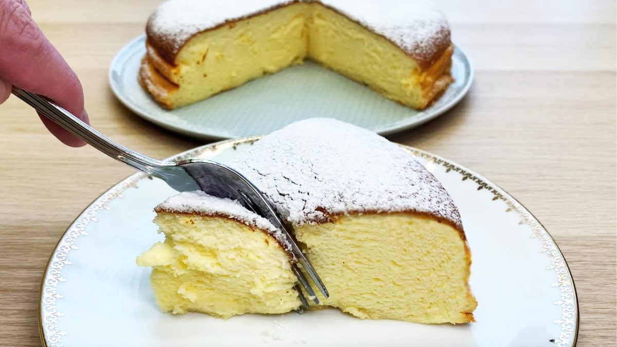 Torta allo yogurt: ha solo 95 kcal! È cremosa e leggera