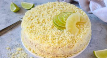 Torta sabbiosa: con cocco e mascarpone. Il dolce estivo pronto in 20 minuti