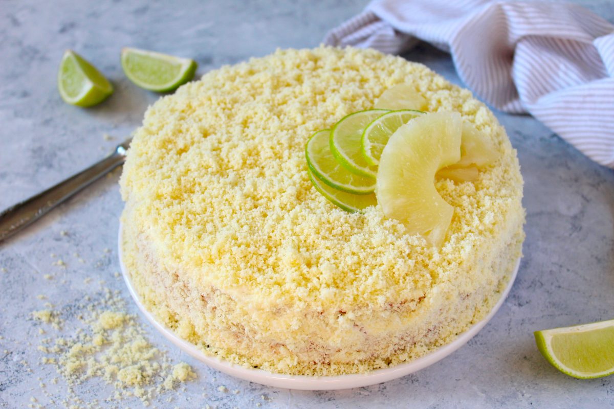 Torta sabbiosa: con cocco e mascarpone. Il dolce estivo pronto in 20 minuti