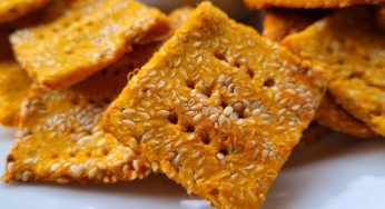 Crackers alla zucca: senza burro, olio e farina! Li preparo in 1 attimo