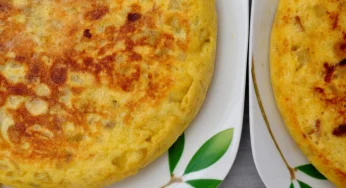 Focaccia di patate in padella: il ripieno è super filante. È pronta in 1 attimo