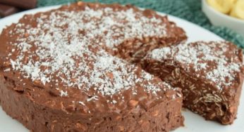 Torta al cioccolato: senza farina, niente cottura, è pronta in 1 attimo