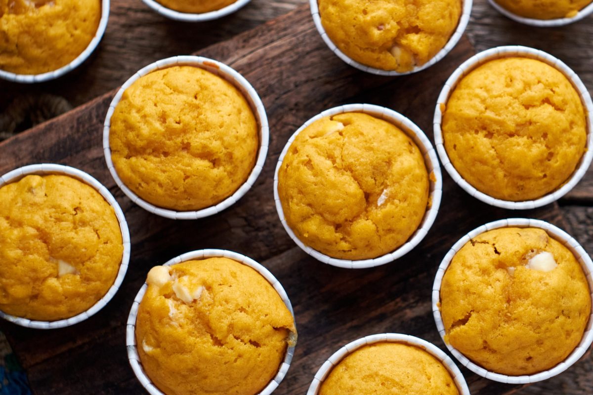 Muffin salati alla zucca: con cuore al formaggio filante! Sono deliziosi