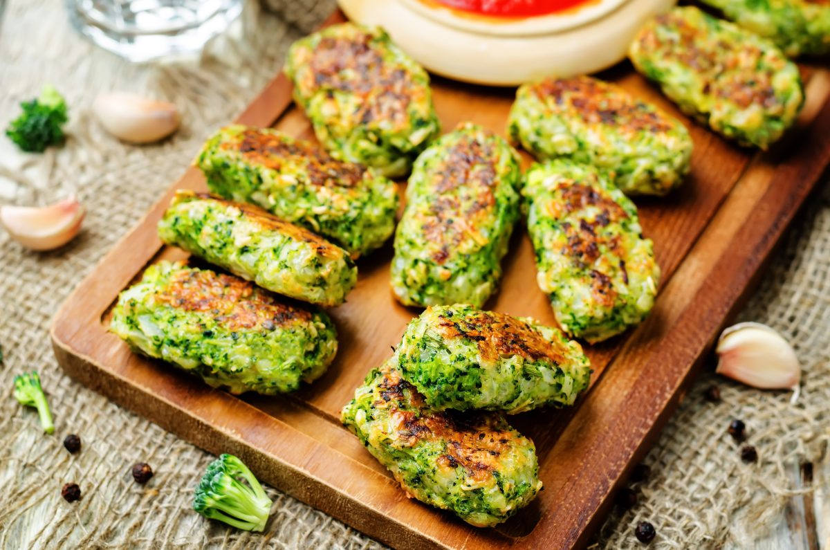 Bastoncini di broccoli al forno: sono buonissimi! Facili e veloci da fare