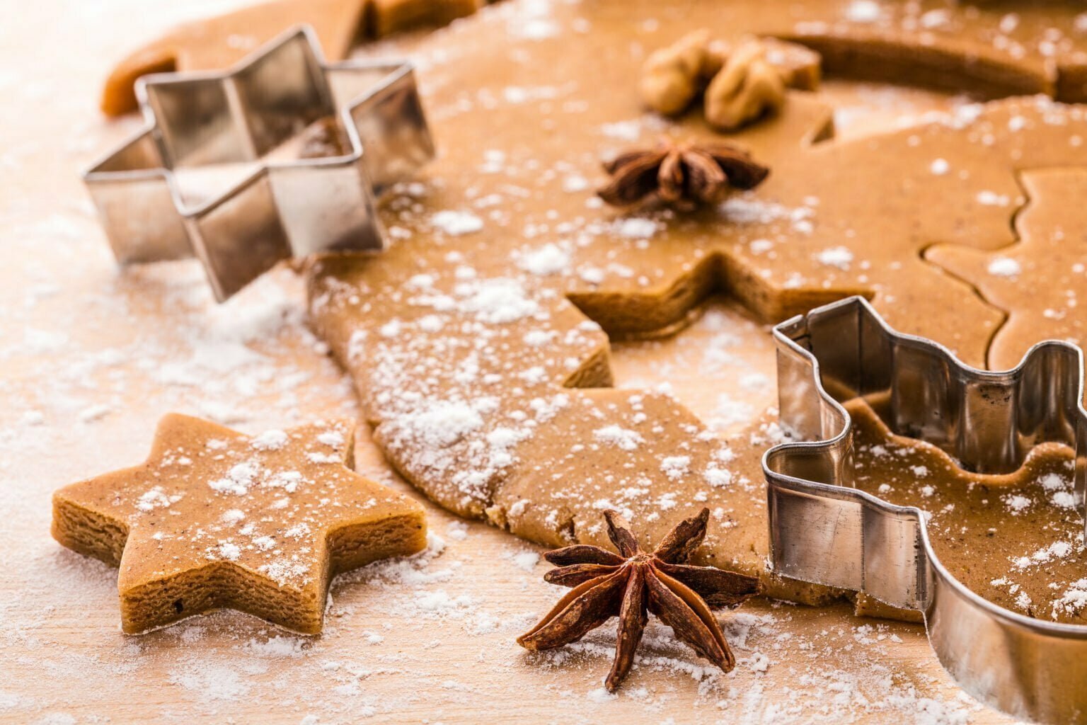 Pasta frolla speziata: l’impasto perfetto per biscotti e crostate di Natale!