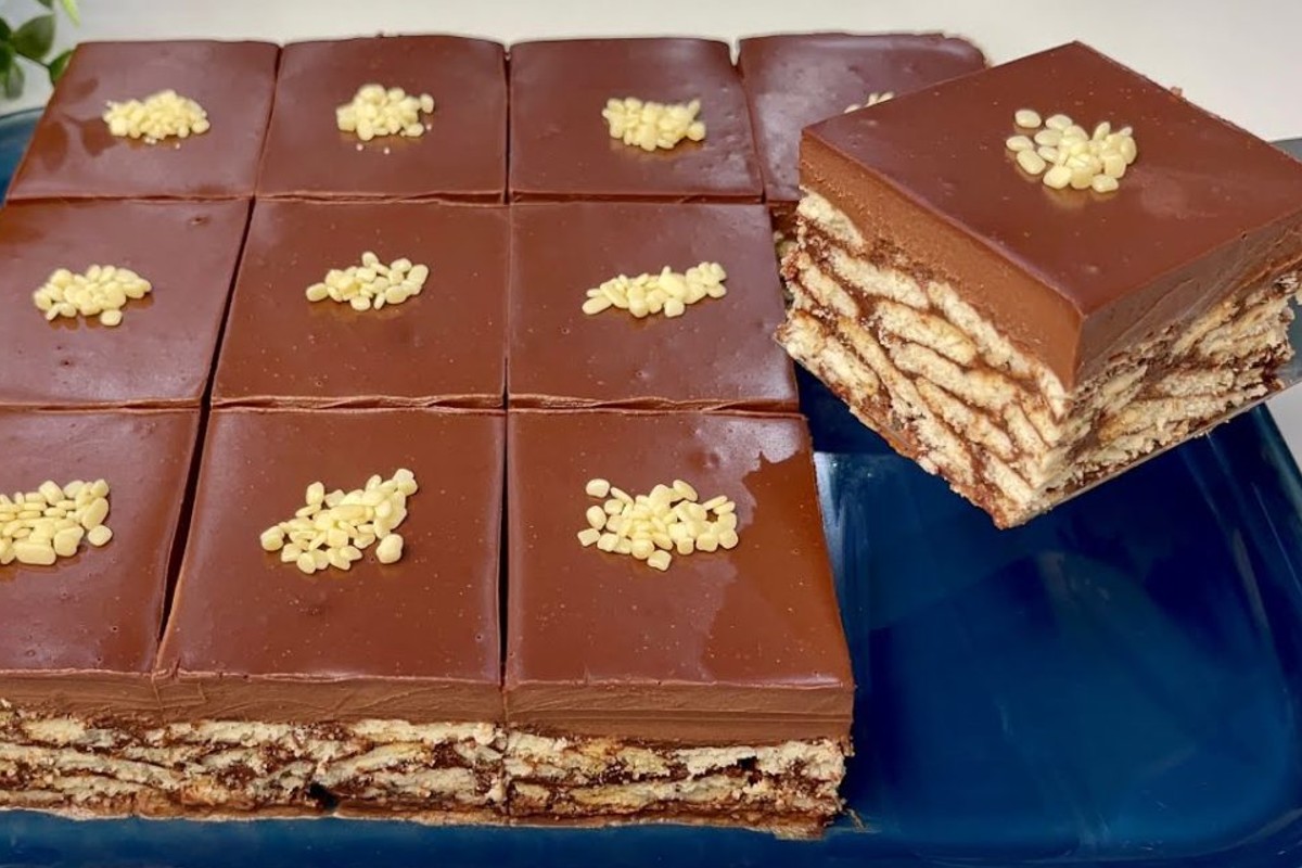 Biscocioc: la torta di biscotti e cioccolato. È la più buona di tutte! Non serve cuocerla