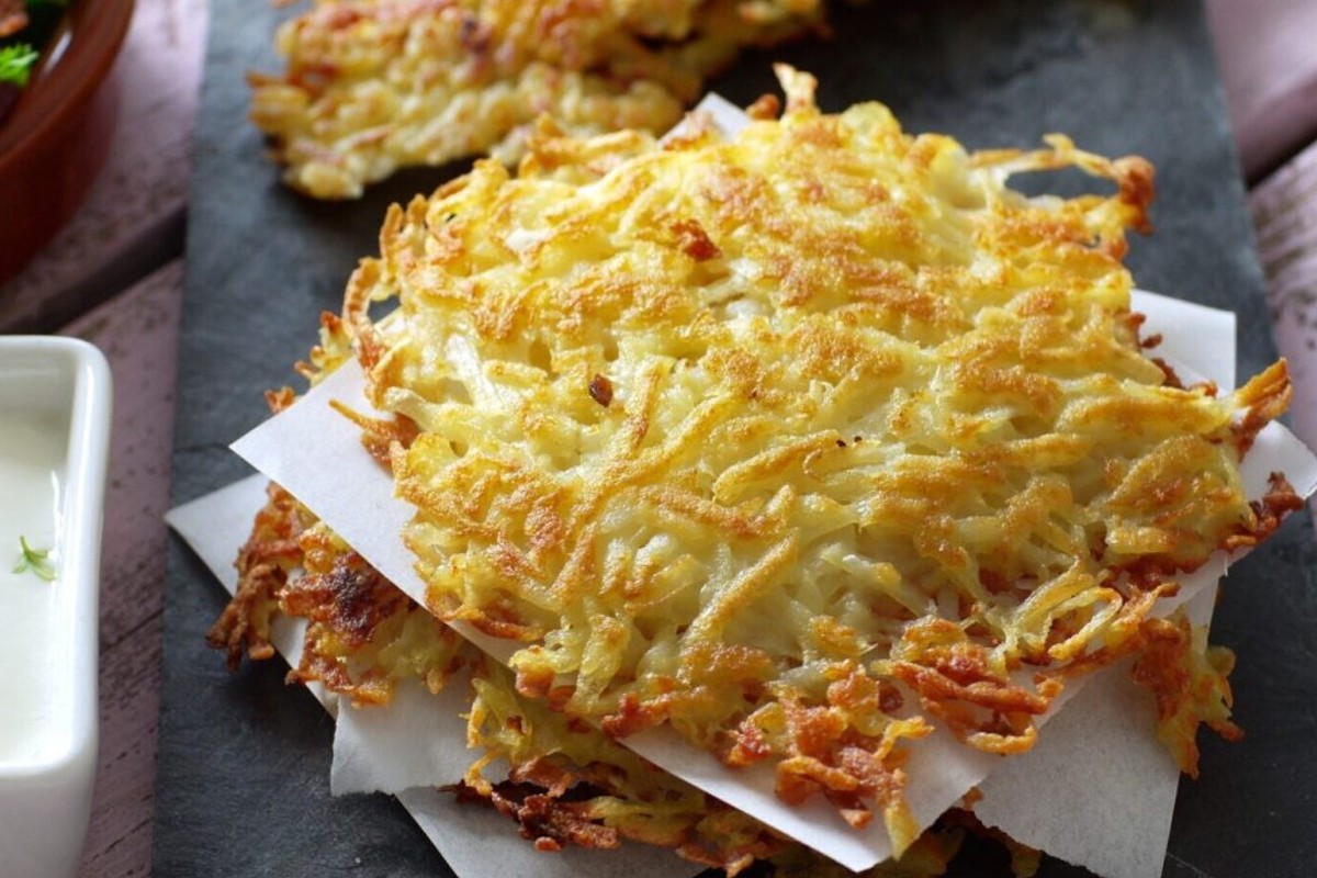 Rosti di patate senza olio: sono sfiziosi e leggerissimi. Hanno 100 kcal