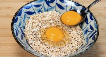 Con 2 uova e un po’ di fiocchi d’avena preparo una vera delizia. La preparo in pochi minuti!