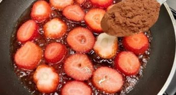 Torta in padella: la preparo con fragole e cioccolato ed è buonissima!