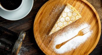 Torta alla ricotta con miele: non uso farina, il risultato e soffice e delicato!