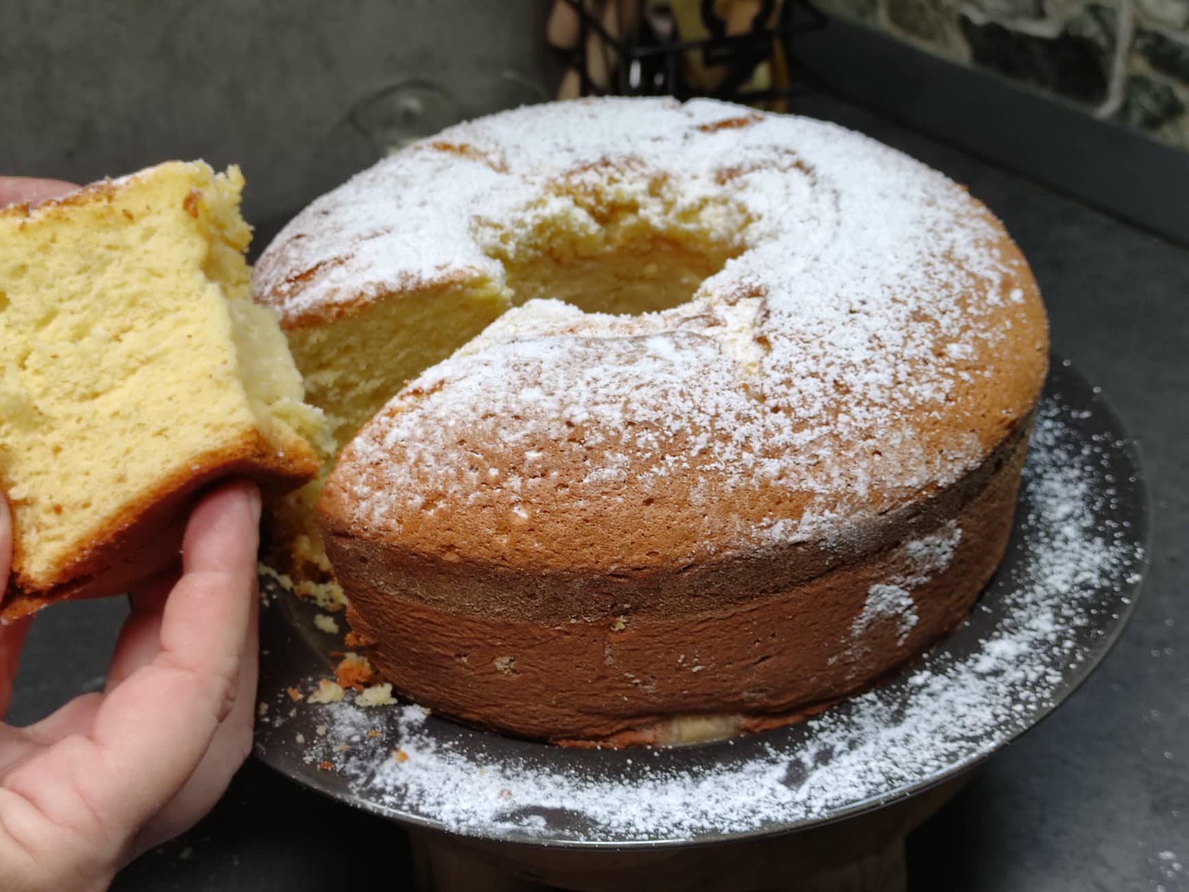Ciambellone sofficissimo e altissimo, la mia nonna lo faceva così!